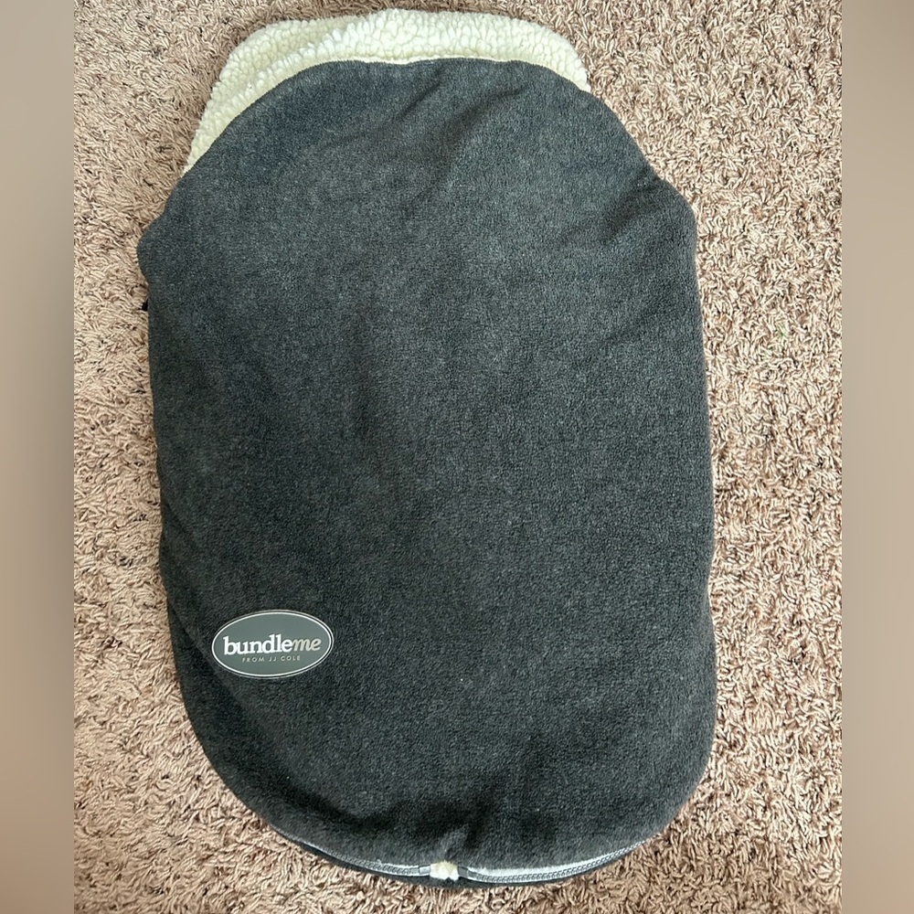 BundleMe by JJCole car seat cover
